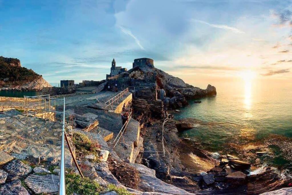 La Casa Del Forziere Verde La Spezia Exteriör bild
