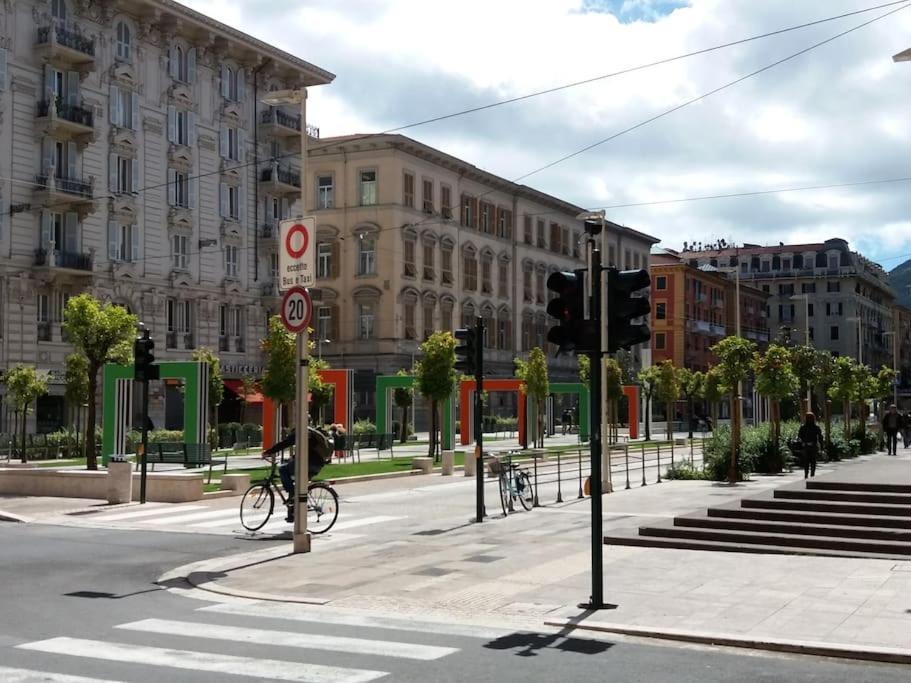 La Casa Del Forziere Verde La Spezia Exteriör bild